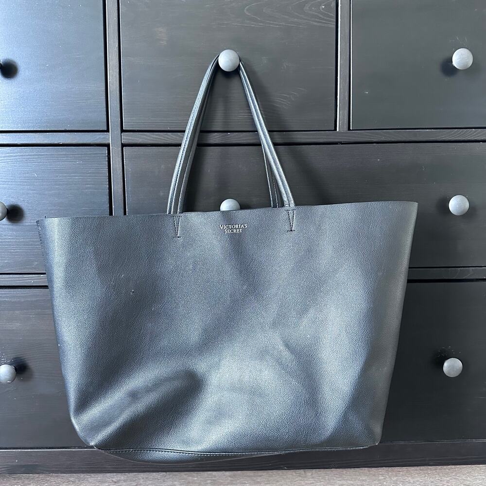 Victoria's Secret Large Faux Leather Tote Bag - Picture 2 of 11